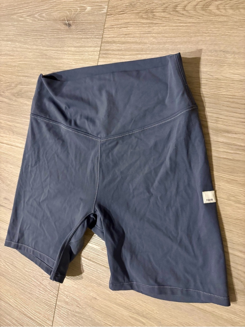 Vuori High Waist Bike Shorts Navy High-Rise Performance Shorts MSRP $74 NWOT Lg